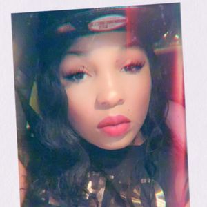 Meet your Posher, Khristina